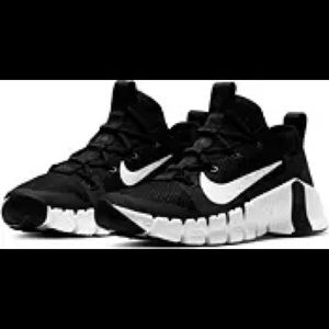 ⚡️ Women's Free Metcon 3 Training Shoes Size 8⚡️